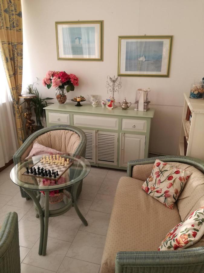 La Casa Del Mare Appartement Carrara Buitenkant foto