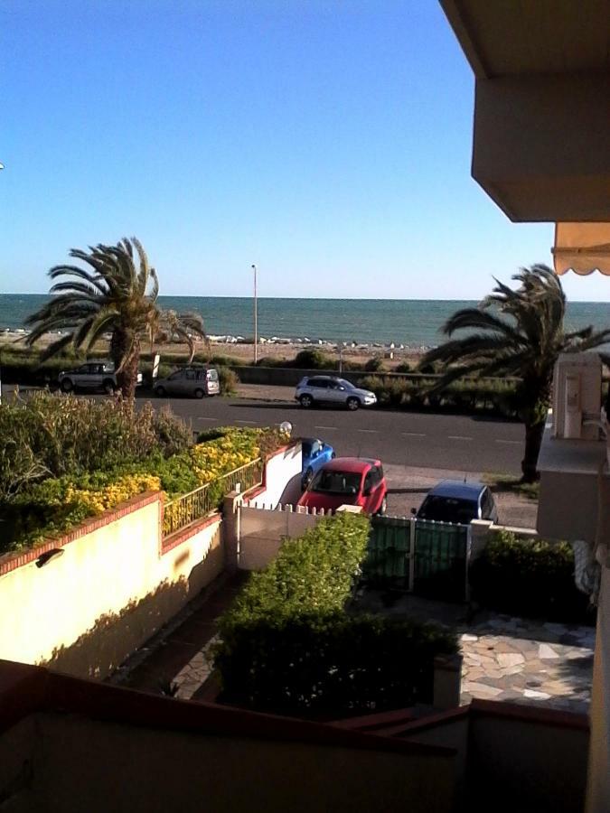 La Casa Del Mare Appartement Carrara Buitenkant foto